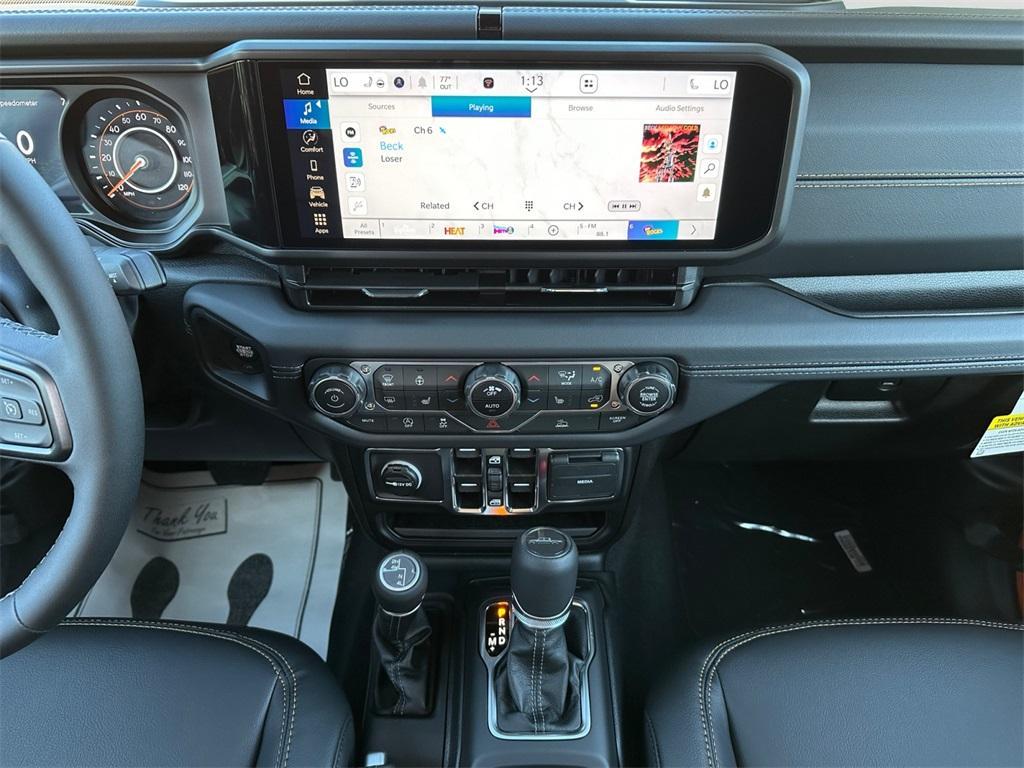 new 2025 Jeep Gladiator car, priced at $49,864