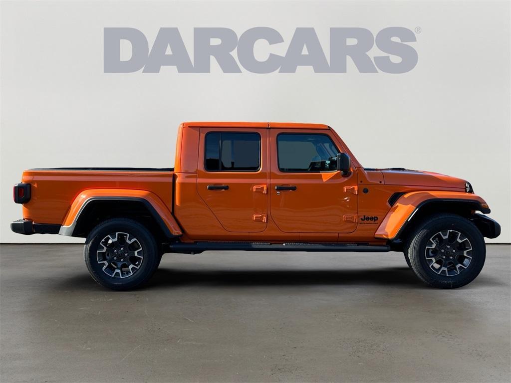 new 2025 Jeep Gladiator car, priced at $49,864