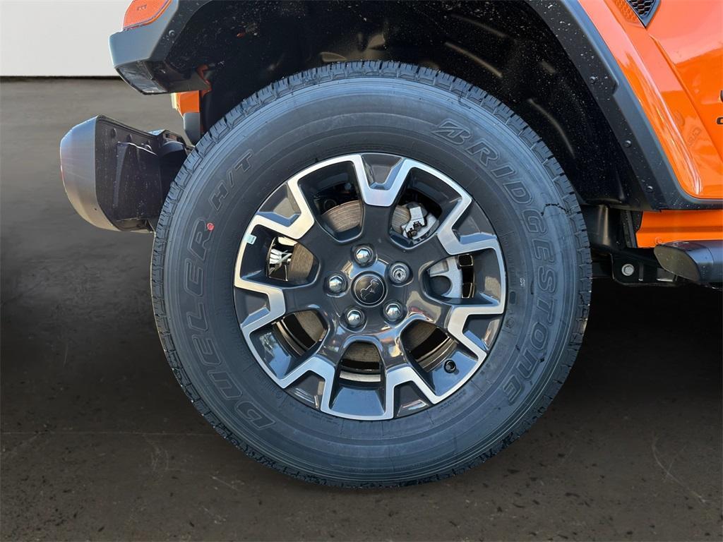 new 2025 Jeep Gladiator car, priced at $49,864