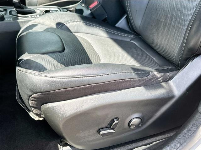 used 2023 Jeep Cherokee car, priced at $22,932