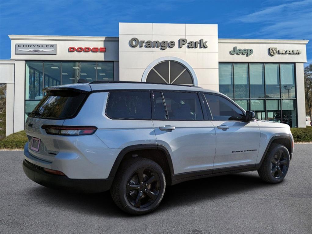 new 2025 Jeep Grand Cherokee L car, priced at $49,902