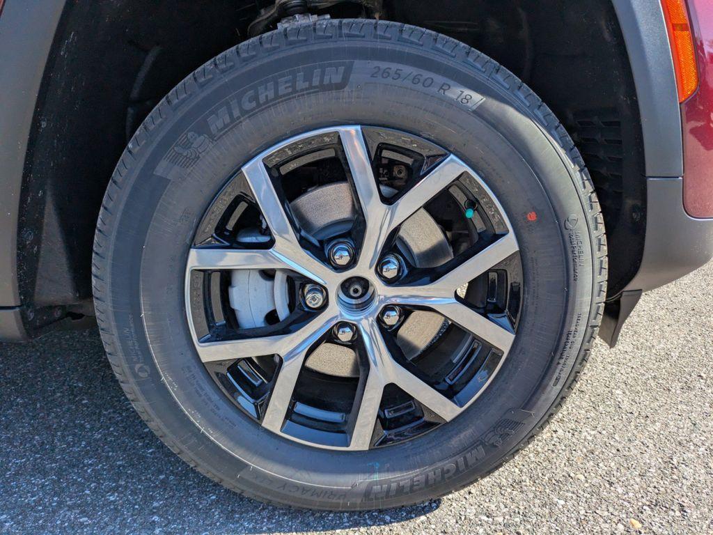 new 2025 Jeep Grand Cherokee car, priced at $42,706