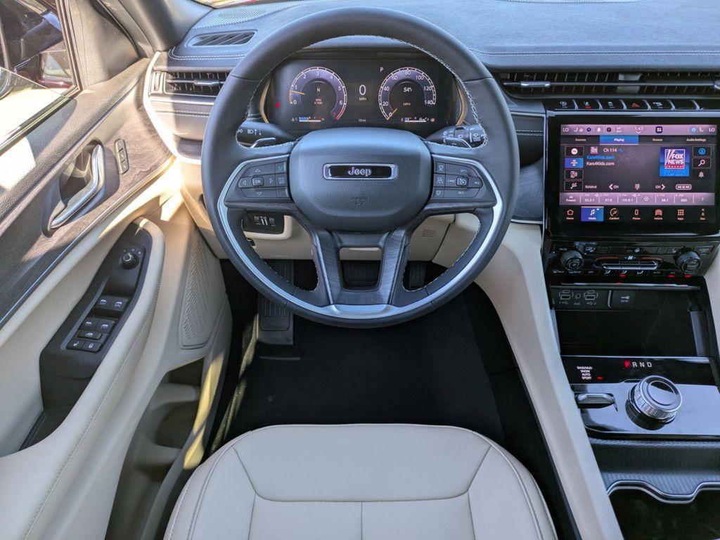 new 2025 Jeep Grand Cherokee car, priced at $42,706