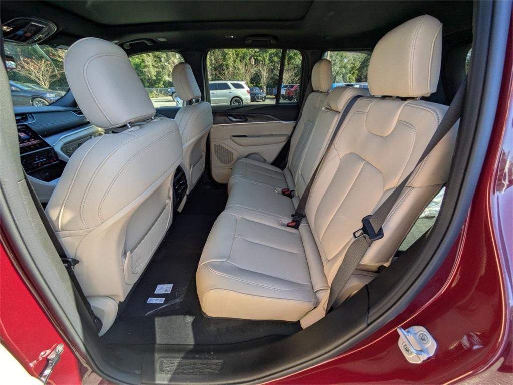 new 2025 Jeep Grand Cherokee car, priced at $45,806