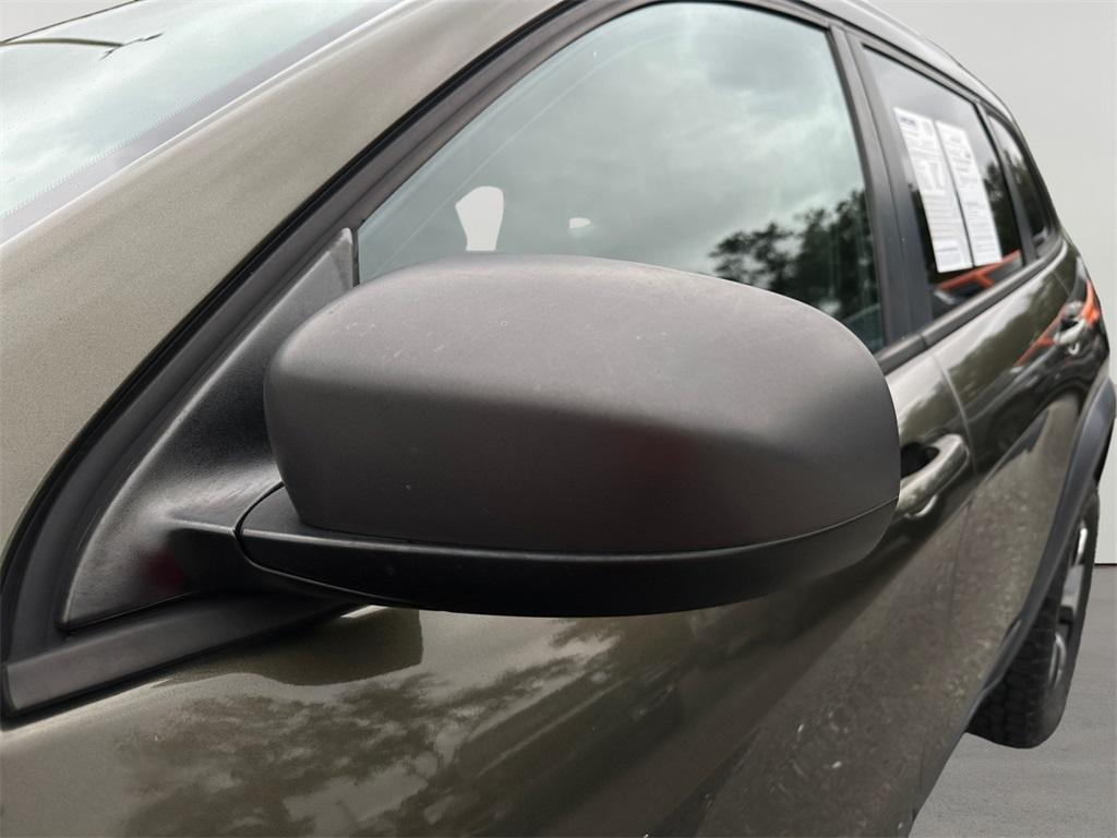 used 2015 Jeep Cherokee car, priced at $10,500