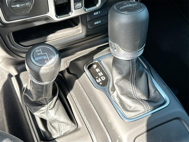 new 2025 Jeep Gladiator car, priced at $42,436