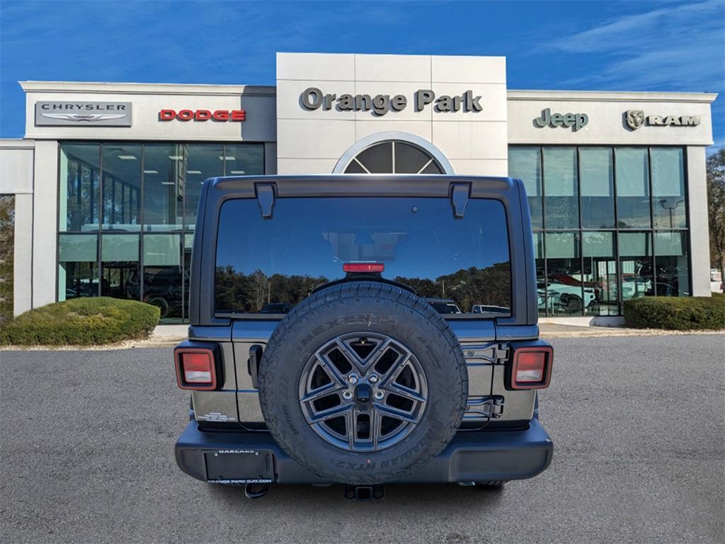 new 2025 Jeep Wrangler car, priced at $46,019