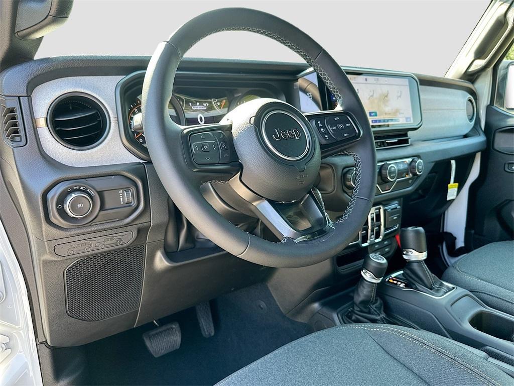 new 2025 Jeep Wrangler car, priced at $46,855