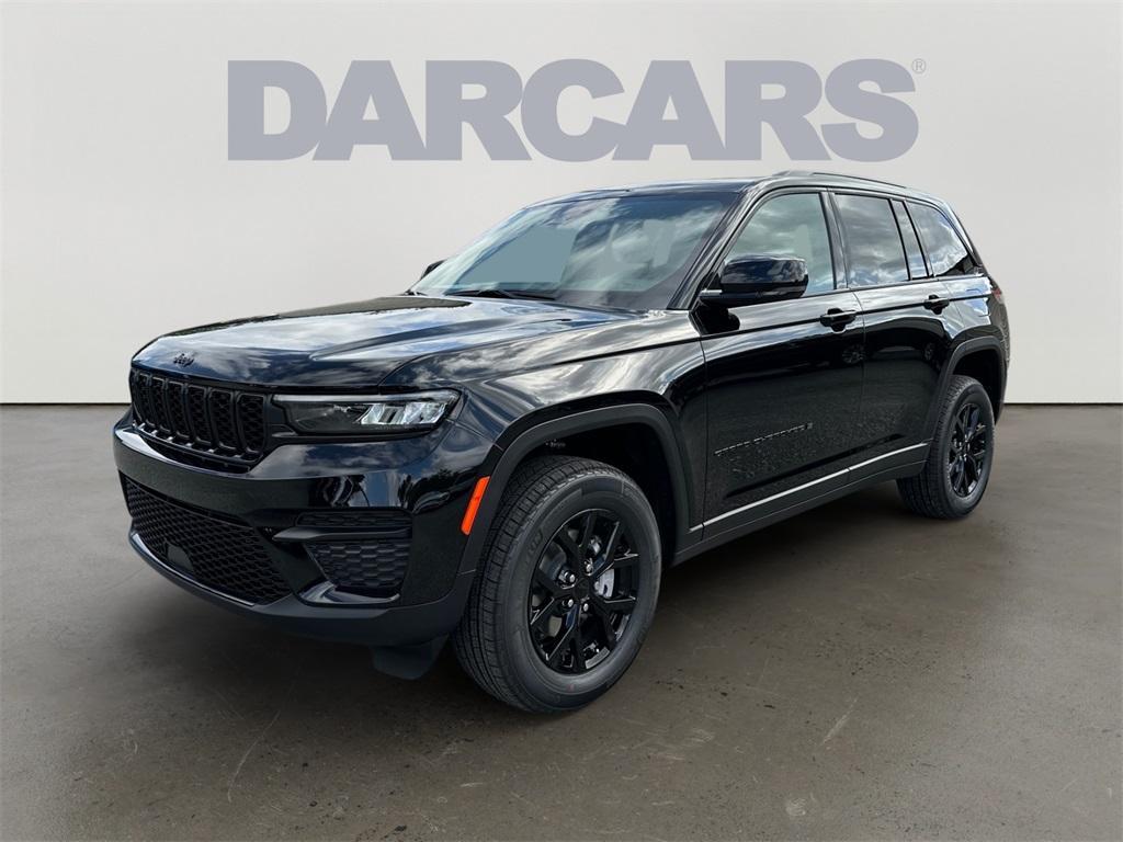 new 2025 Jeep Grand Cherokee car, priced at $41,501