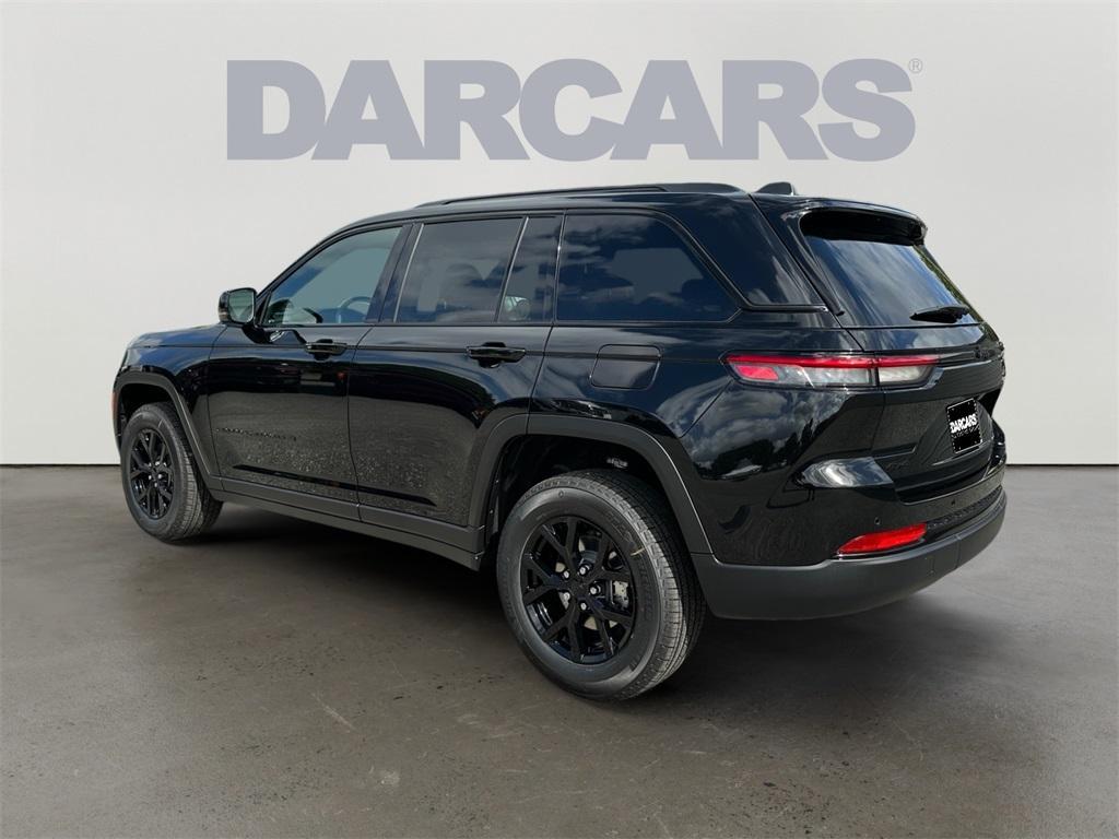 new 2025 Jeep Grand Cherokee car, priced at $41,501