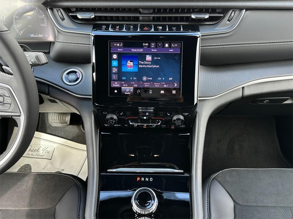new 2025 Jeep Grand Cherokee car, priced at $41,501