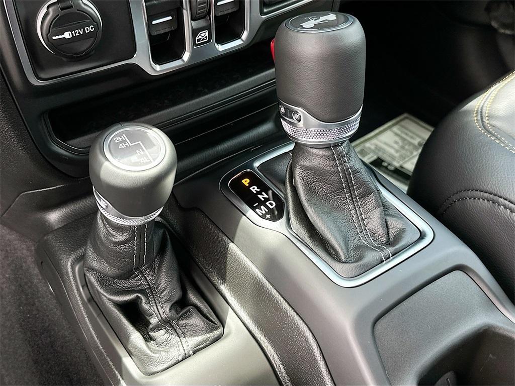 new 2025 Jeep Wrangler car, priced at $48,005