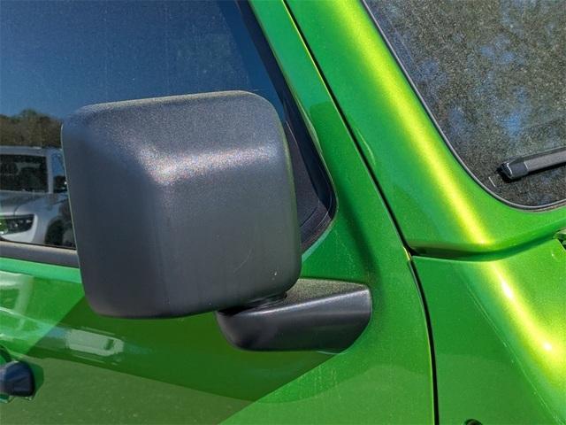new 2025 Jeep Wrangler car, priced at $47,516
