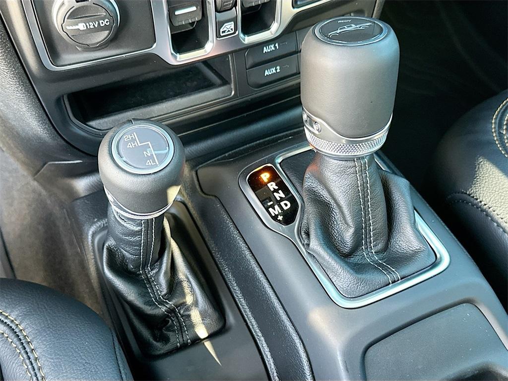 new 2025 Jeep Gladiator car, priced at $46,078