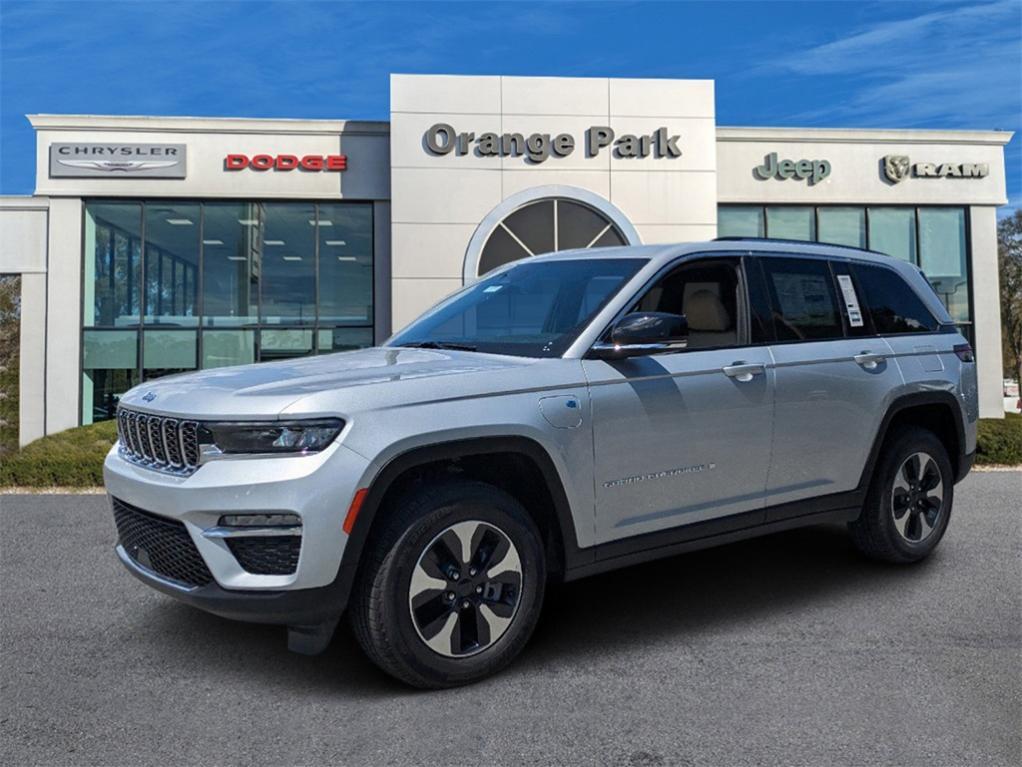 new 2024 Jeep Grand Cherokee 4xe car, priced at $47,377