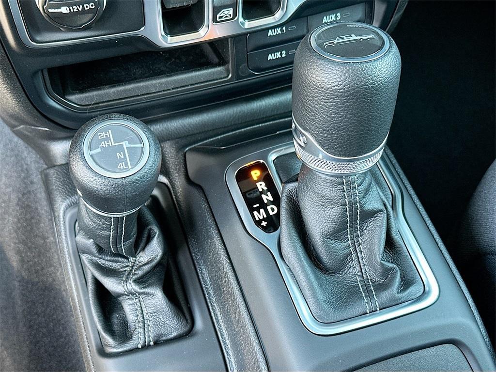 new 2025 Jeep Gladiator car, priced at $47,830