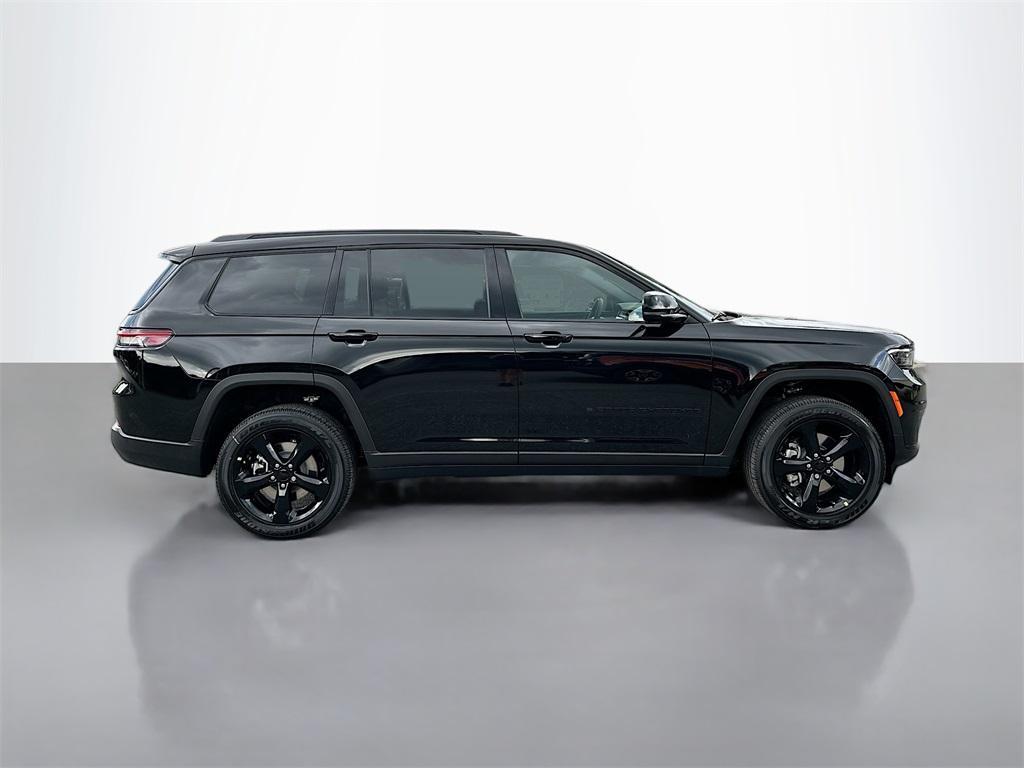 new 2025 Jeep Grand Cherokee L car, priced at $42,613
