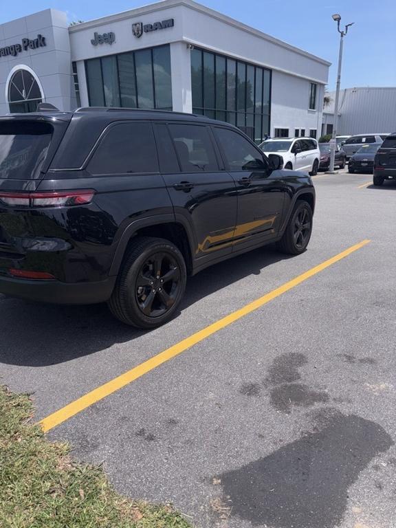 used 2023 Jeep Grand Cherokee car, priced at $32,612