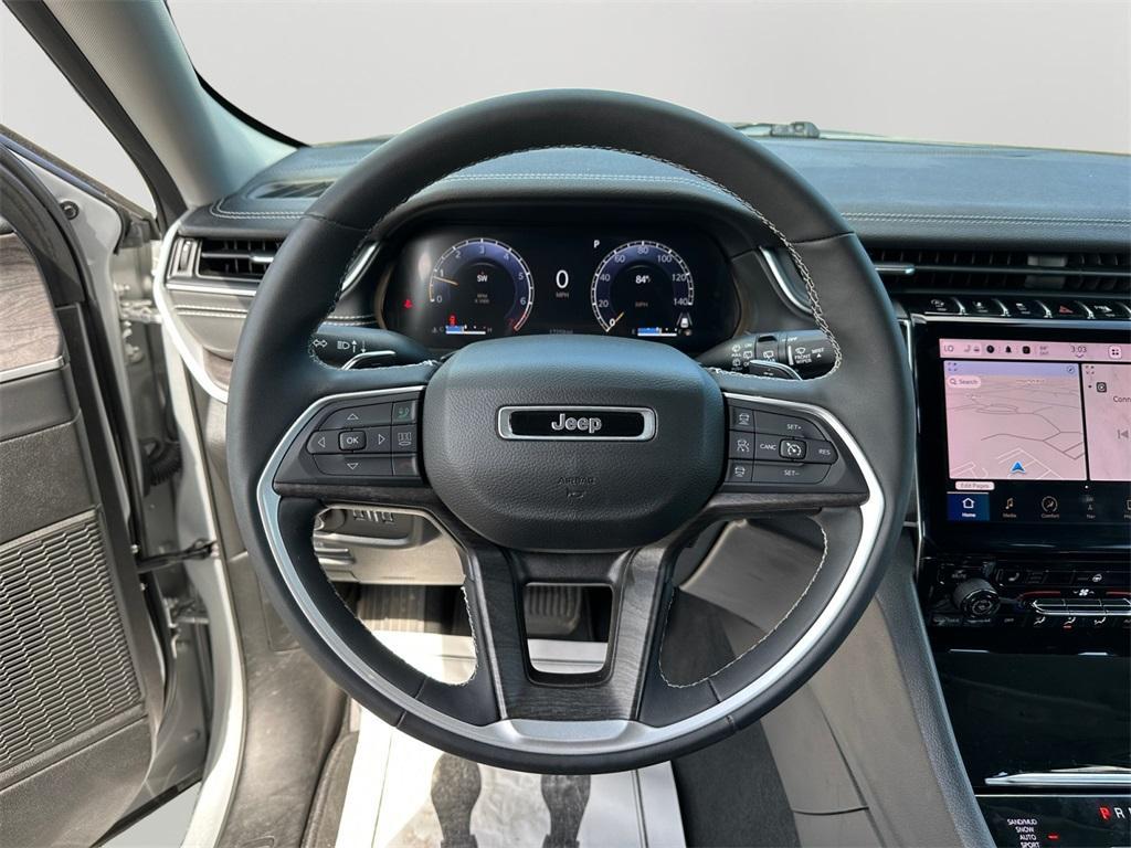 used 2023 Jeep Grand Cherokee car, priced at $35,900