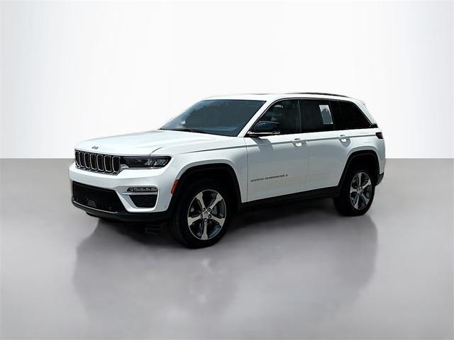 new 2025 Jeep Grand Cherokee car, priced at $47,603