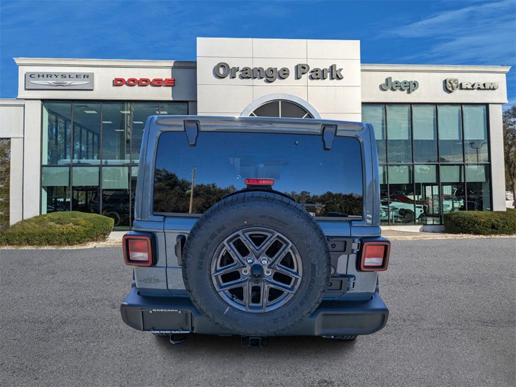 new 2025 Jeep Wrangler car, priced at $48,017