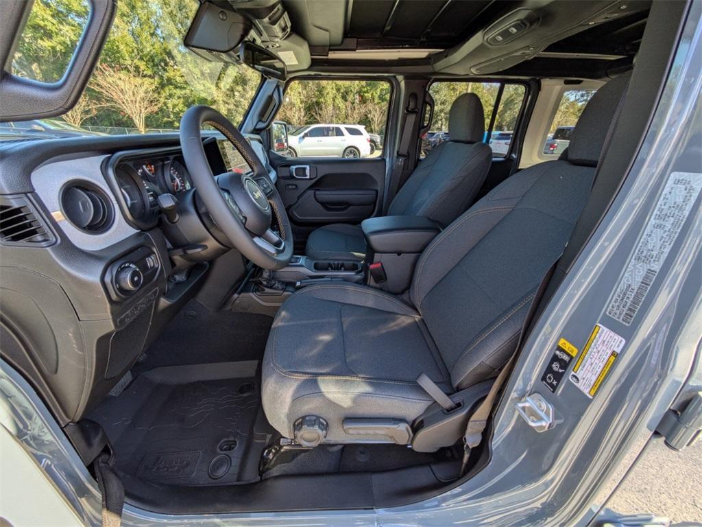 new 2025 Jeep Wrangler car, priced at $48,017