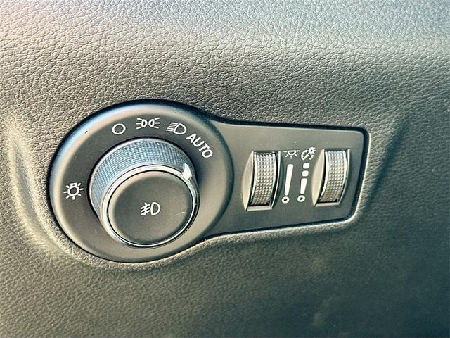 used 2022 Jeep Compass car, priced at $21,000