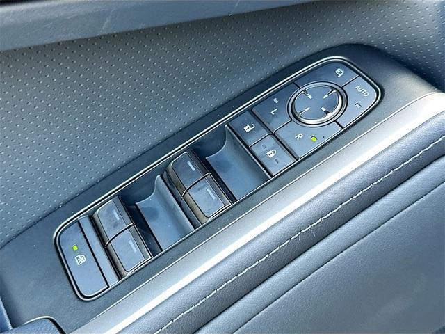 used 2025 Lexus GX 550 car, priced at $94,000