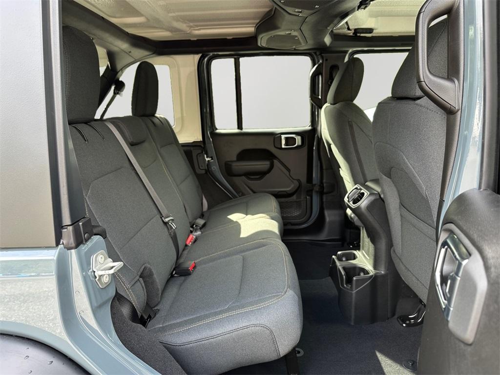 new 2025 Jeep Wrangler car, priced at $48,347