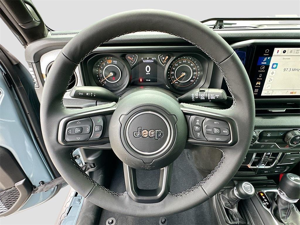 new 2025 Jeep Wrangler car, priced at $45,461