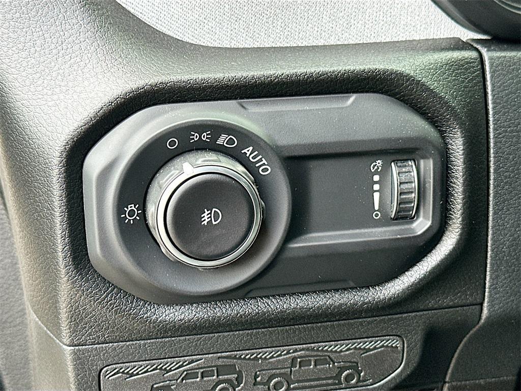 new 2025 Jeep Wrangler car, priced at $45,461