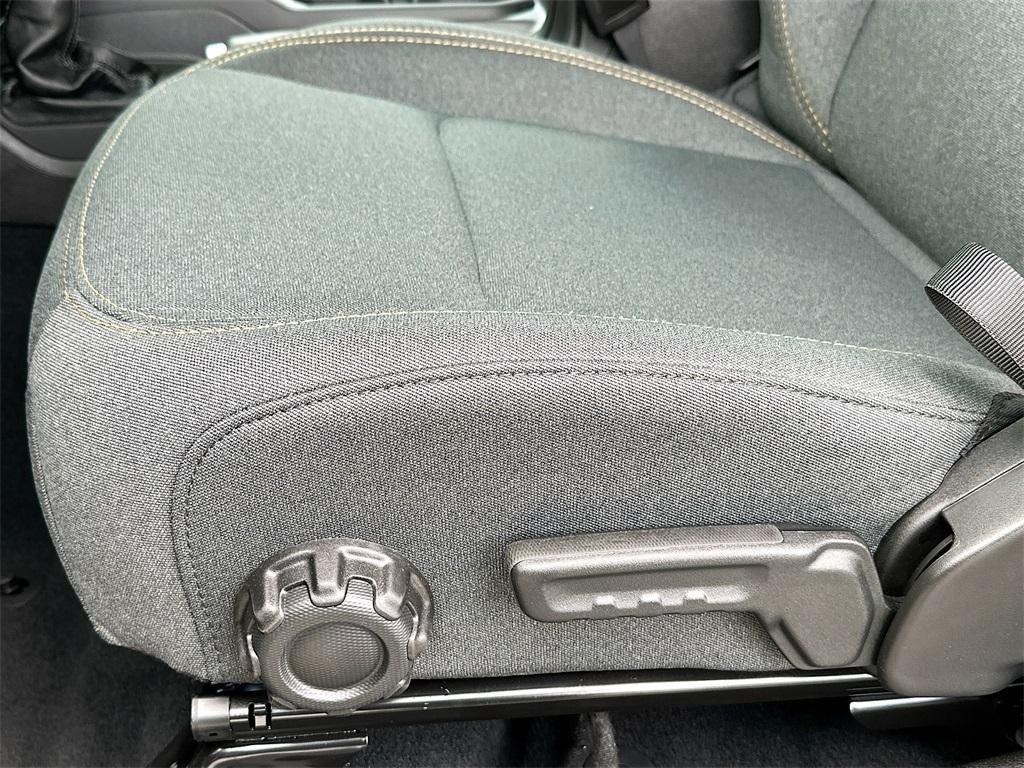 new 2025 Jeep Wrangler car, priced at $45,461