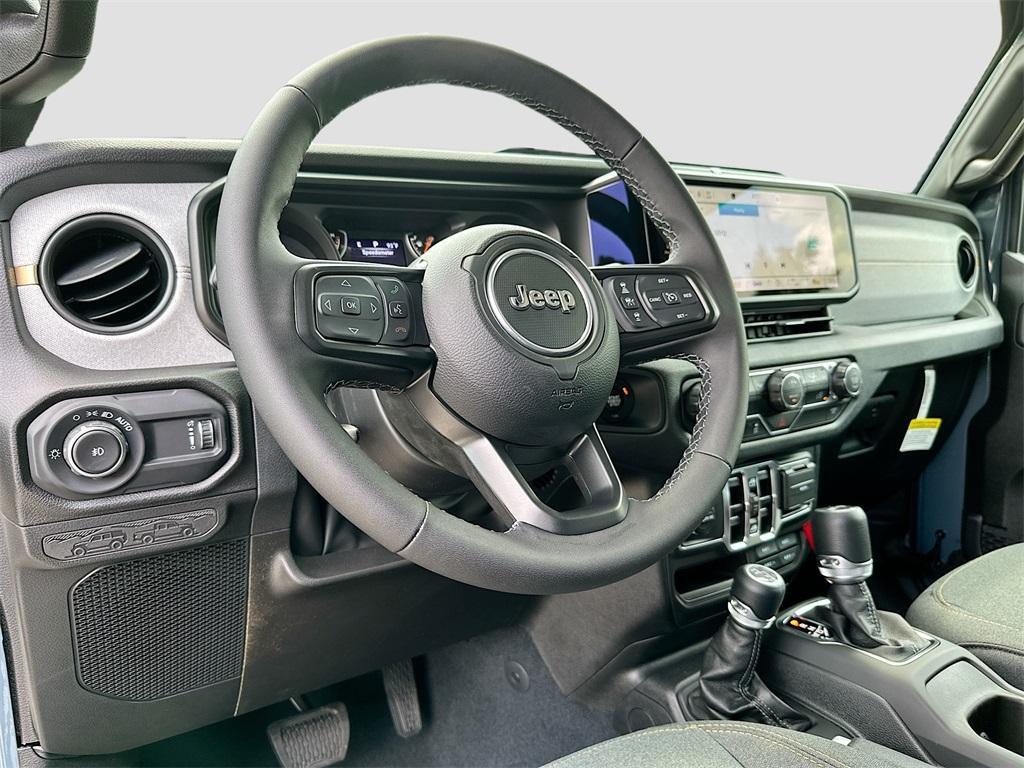new 2025 Jeep Wrangler car, priced at $45,461