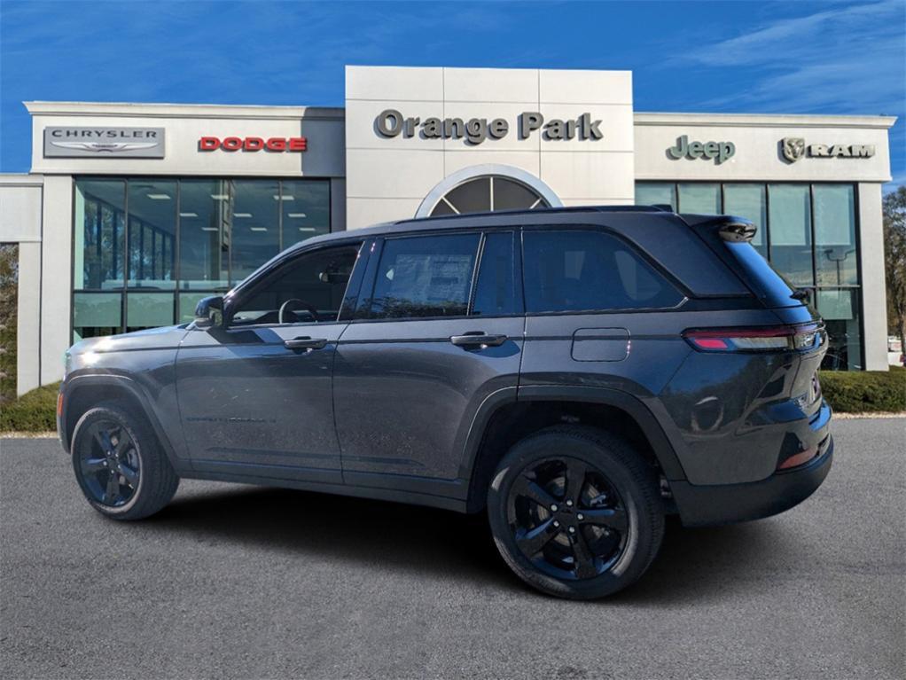 new 2025 Jeep Grand Cherokee car, priced at $39,659