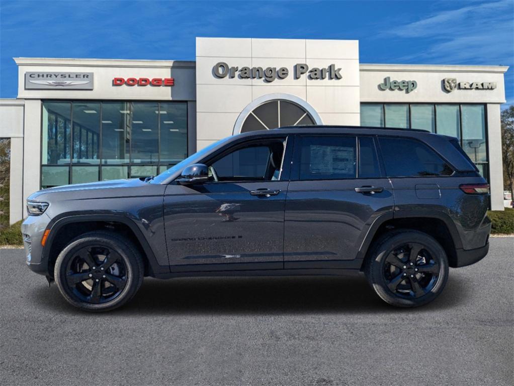 new 2025 Jeep Grand Cherokee car, priced at $39,659