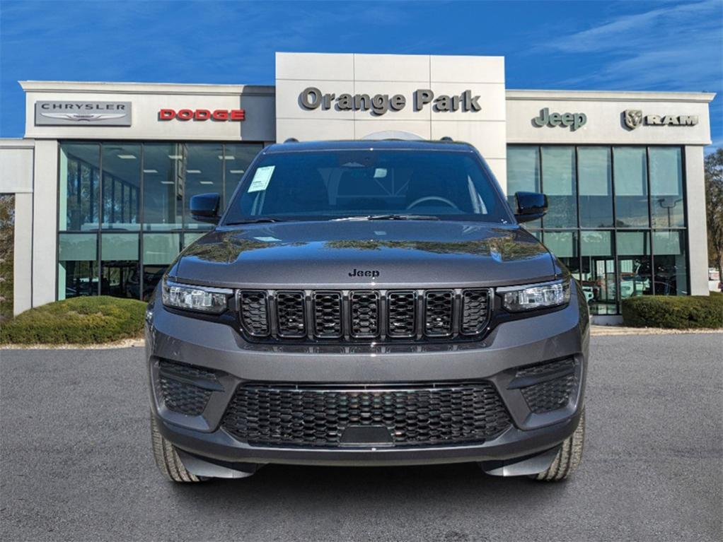 new 2025 Jeep Grand Cherokee car, priced at $39,659