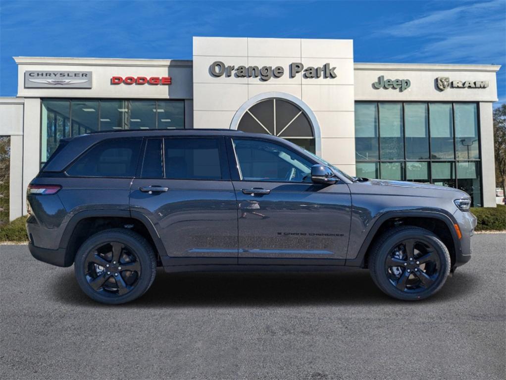 new 2025 Jeep Grand Cherokee car, priced at $39,659