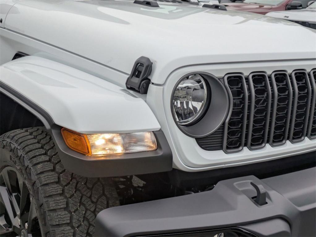 new 2025 Jeep Gladiator car, priced at $41,206