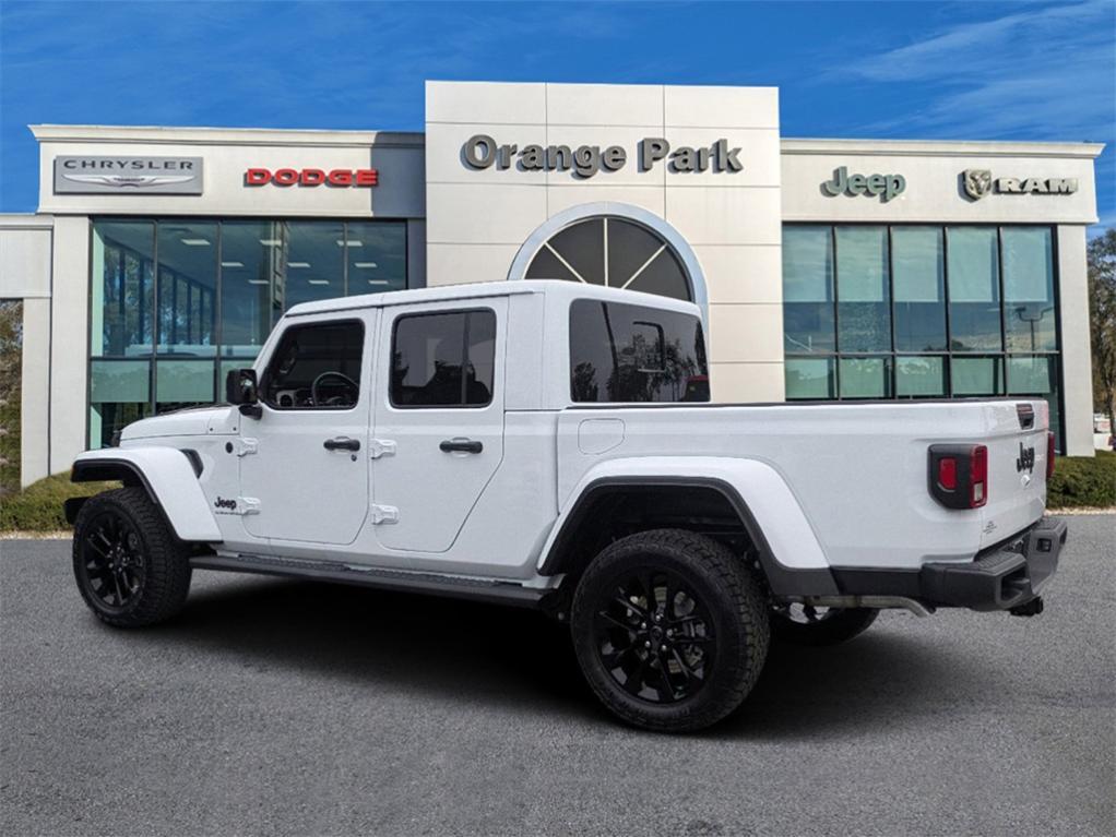 new 2025 Jeep Gladiator car, priced at $41,206