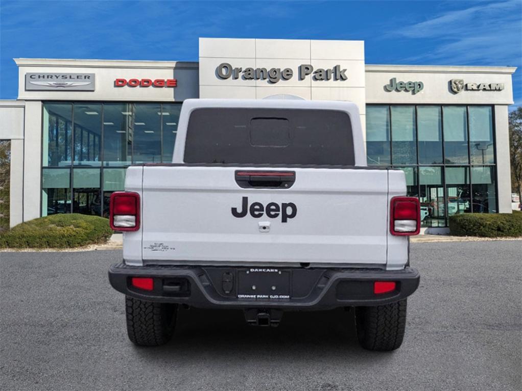 new 2025 Jeep Gladiator car, priced at $41,206