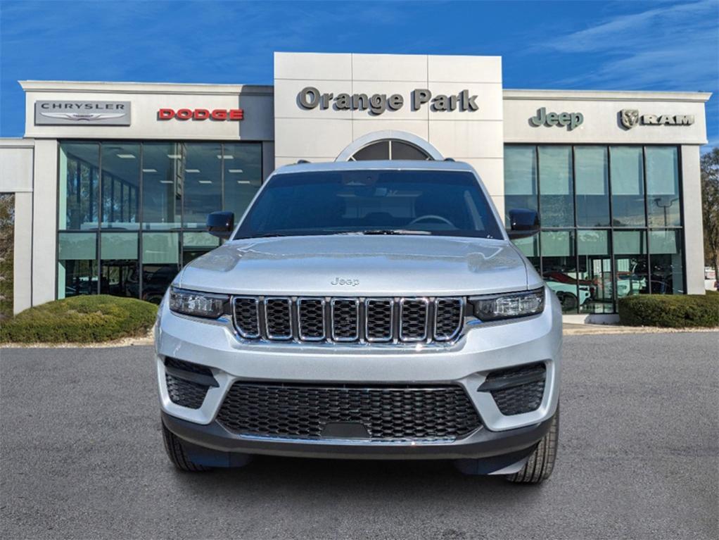 new 2025 Jeep Grand Cherokee car, priced at $37,402