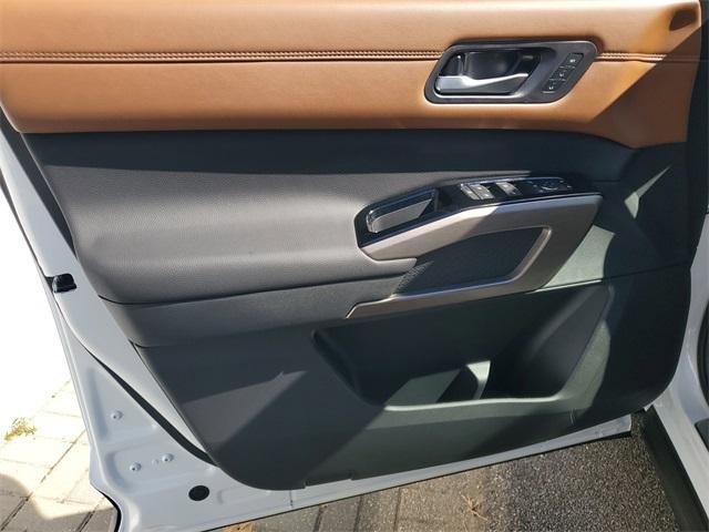 new 2025 Nissan Pathfinder car, priced at $53,320