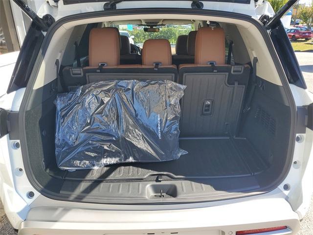 new 2025 Nissan Pathfinder car, priced at $53,320