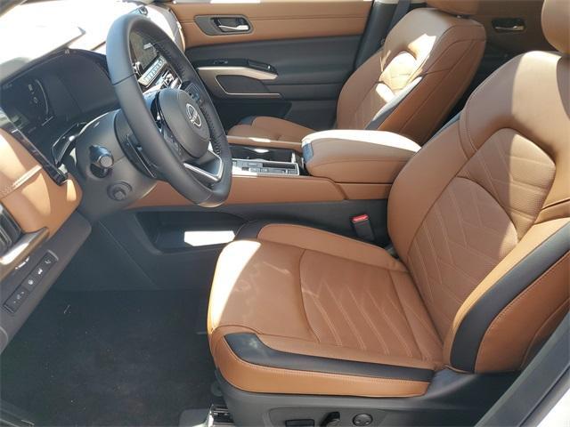 new 2025 Nissan Pathfinder car, priced at $53,320
