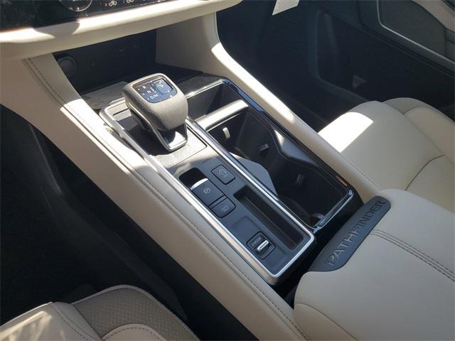 new 2025 Nissan Pathfinder car, priced at $44,560