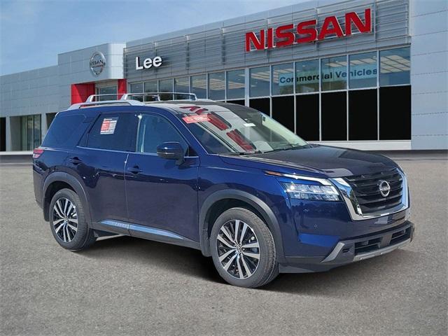 used 2023 Nissan Pathfinder car, priced at $40,800