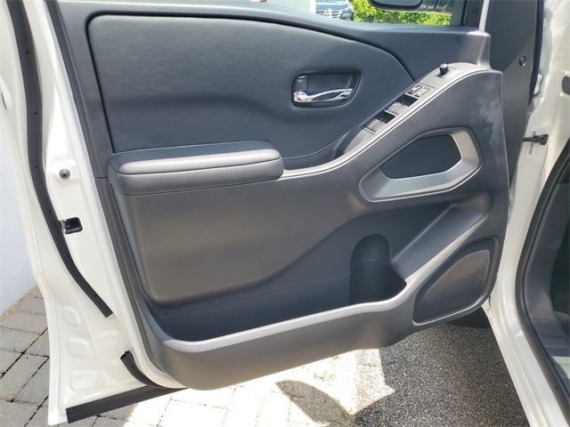 new 2025 Nissan Frontier car, priced at $38,455