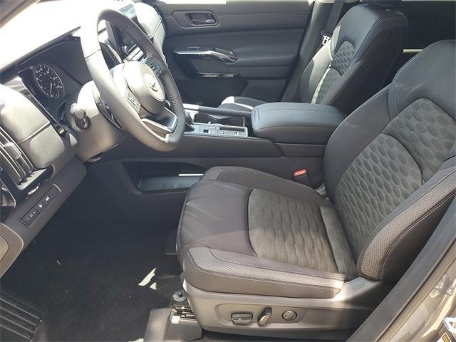 new 2025 Nissan Pathfinder car, priced at $39,000