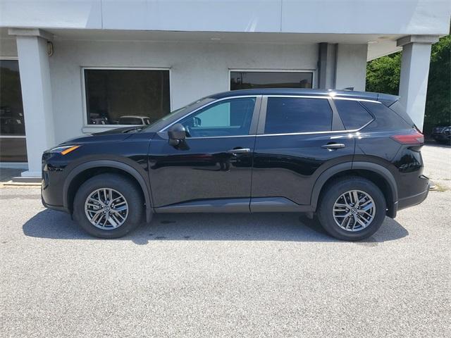 used 2025 Nissan Rogue car, priced at $29,000