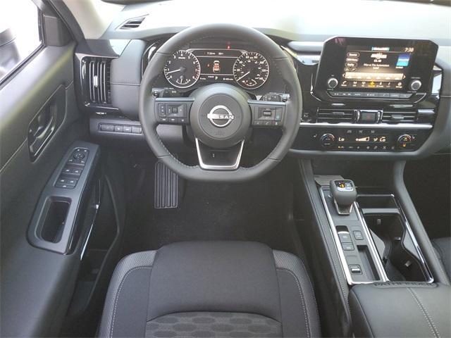 new 2025 Nissan Pathfinder car, priced at $39,400